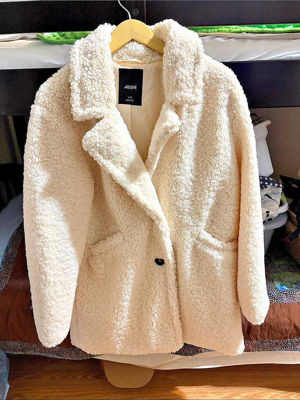 Ardene Teddy Jacket in Cream Size Large